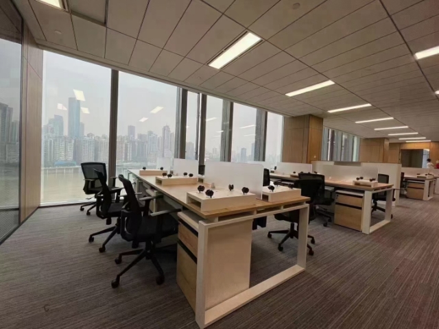 重庆环球金融中心出租面积700平精装修 随时看房